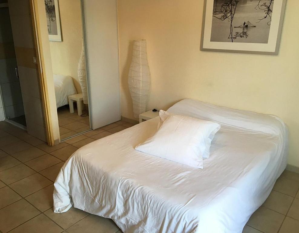 Logis Hotel Le Clos Saint Loup Bram Ngoại thất bức ảnh