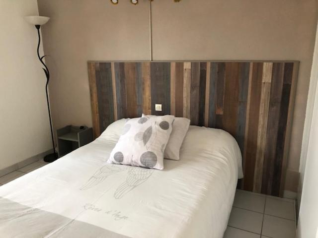 Logis Hotel Le Clos Saint Loup Bram Ngoại thất bức ảnh
